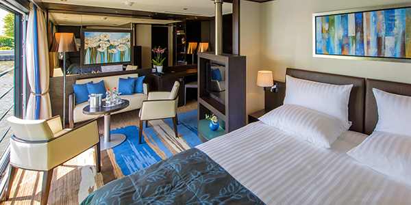 AVL Illumination Royal Suite